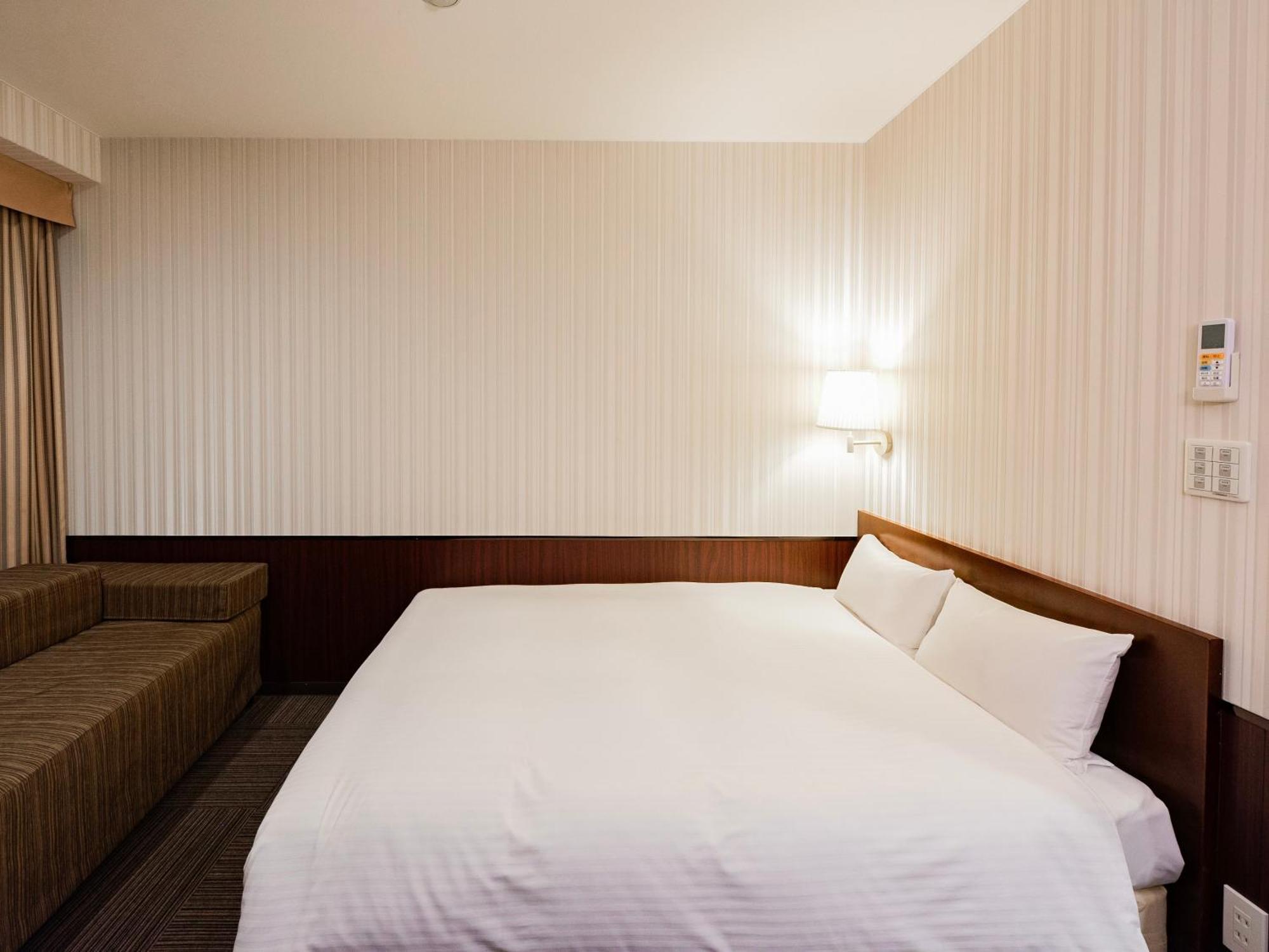 Hotel Hillarys Ōsaka Rom bilde